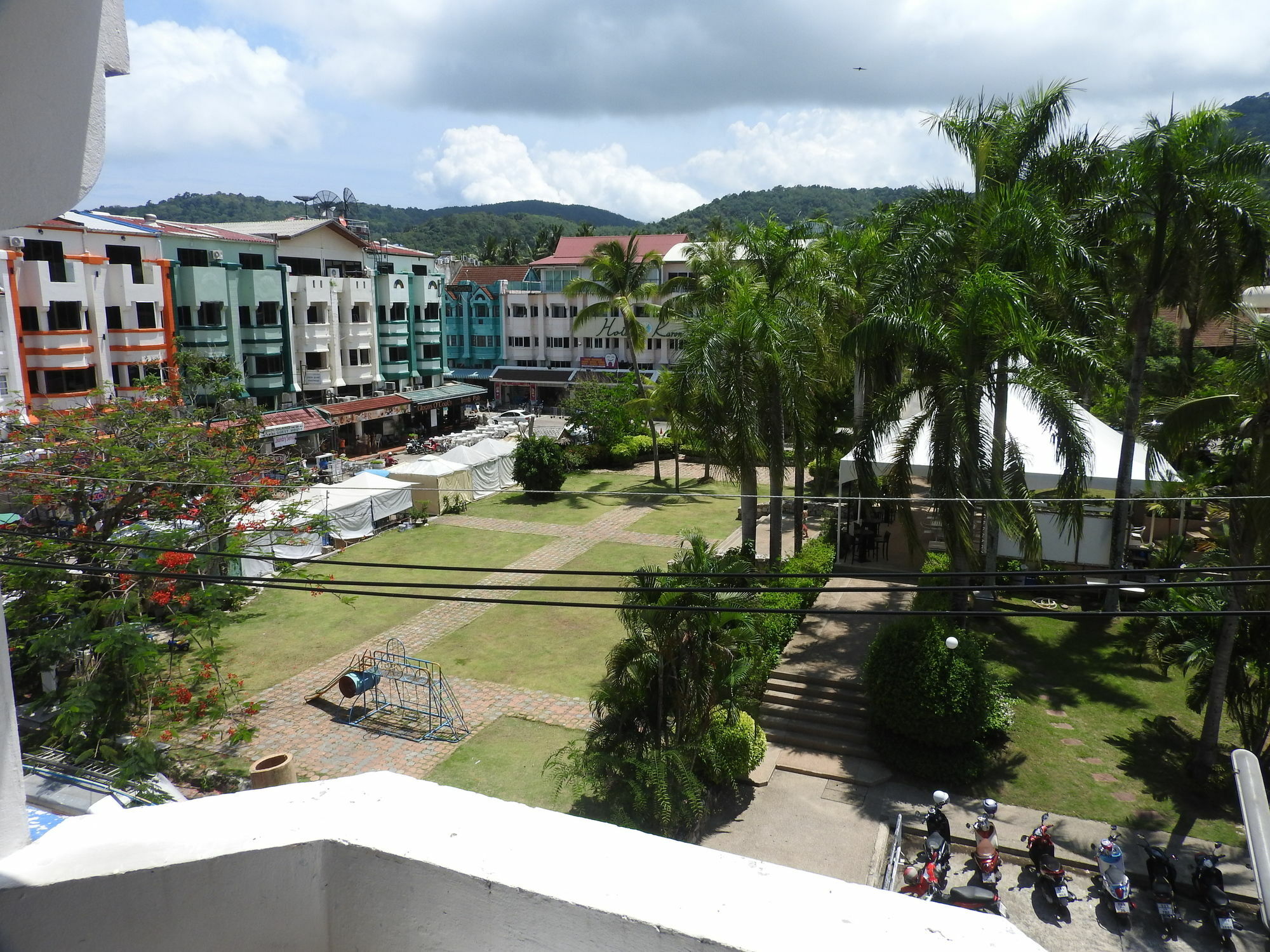 Allstar Guesthouse Karon Exterior photo