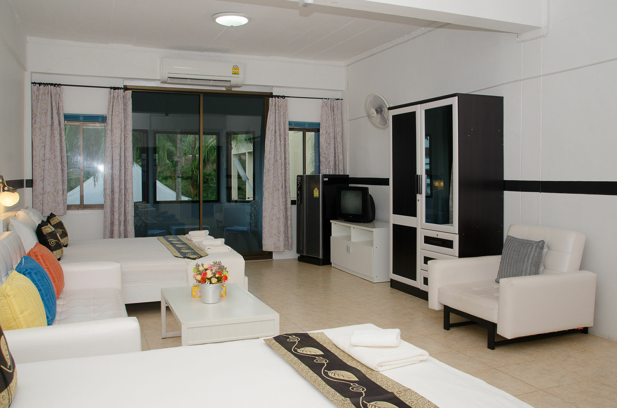 Allstar Guesthouse Karon Exterior photo