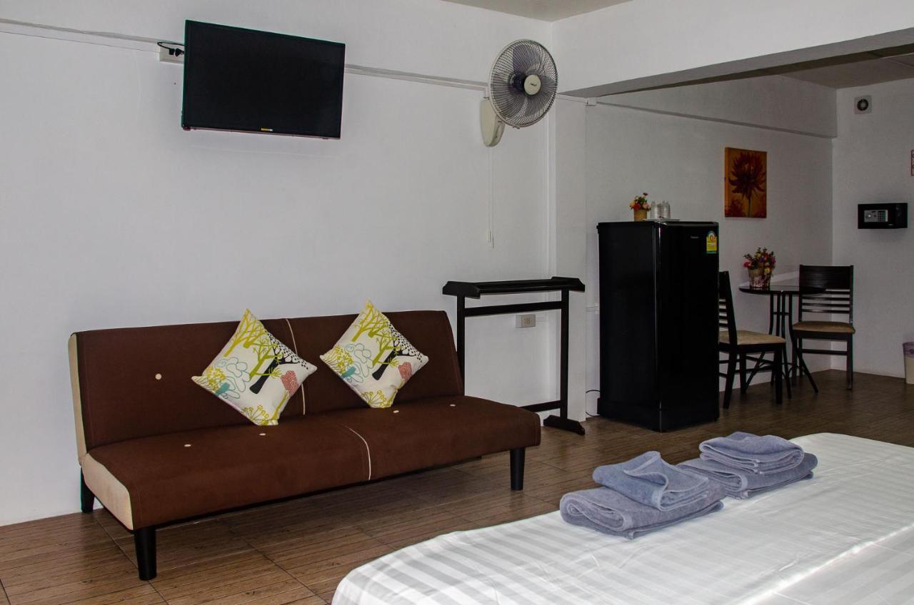 Allstar Guesthouse Karon Exterior photo
