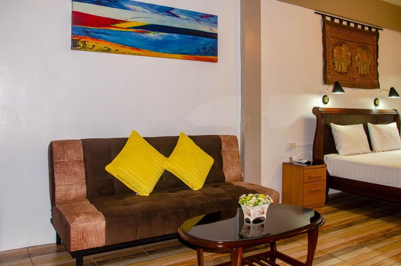Allstar Guesthouse Karon Exterior photo